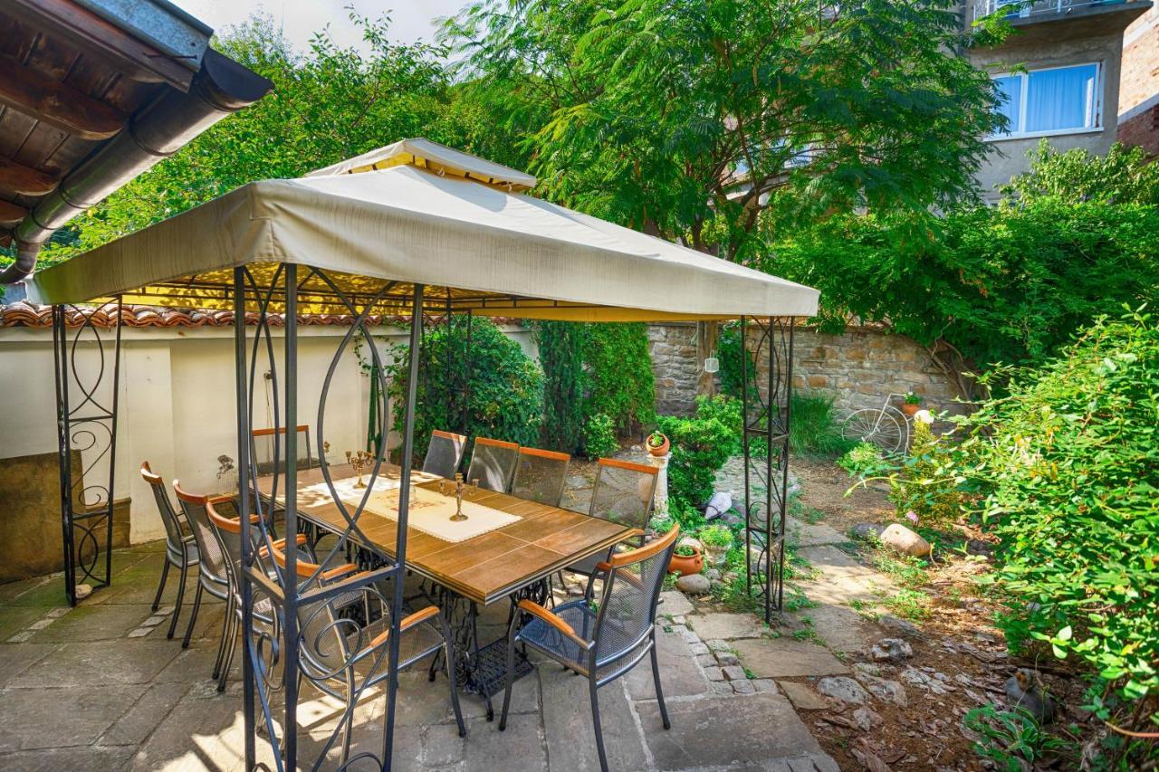 Luxury Private House In City Center Veliko Turnovo Bagian luar foto