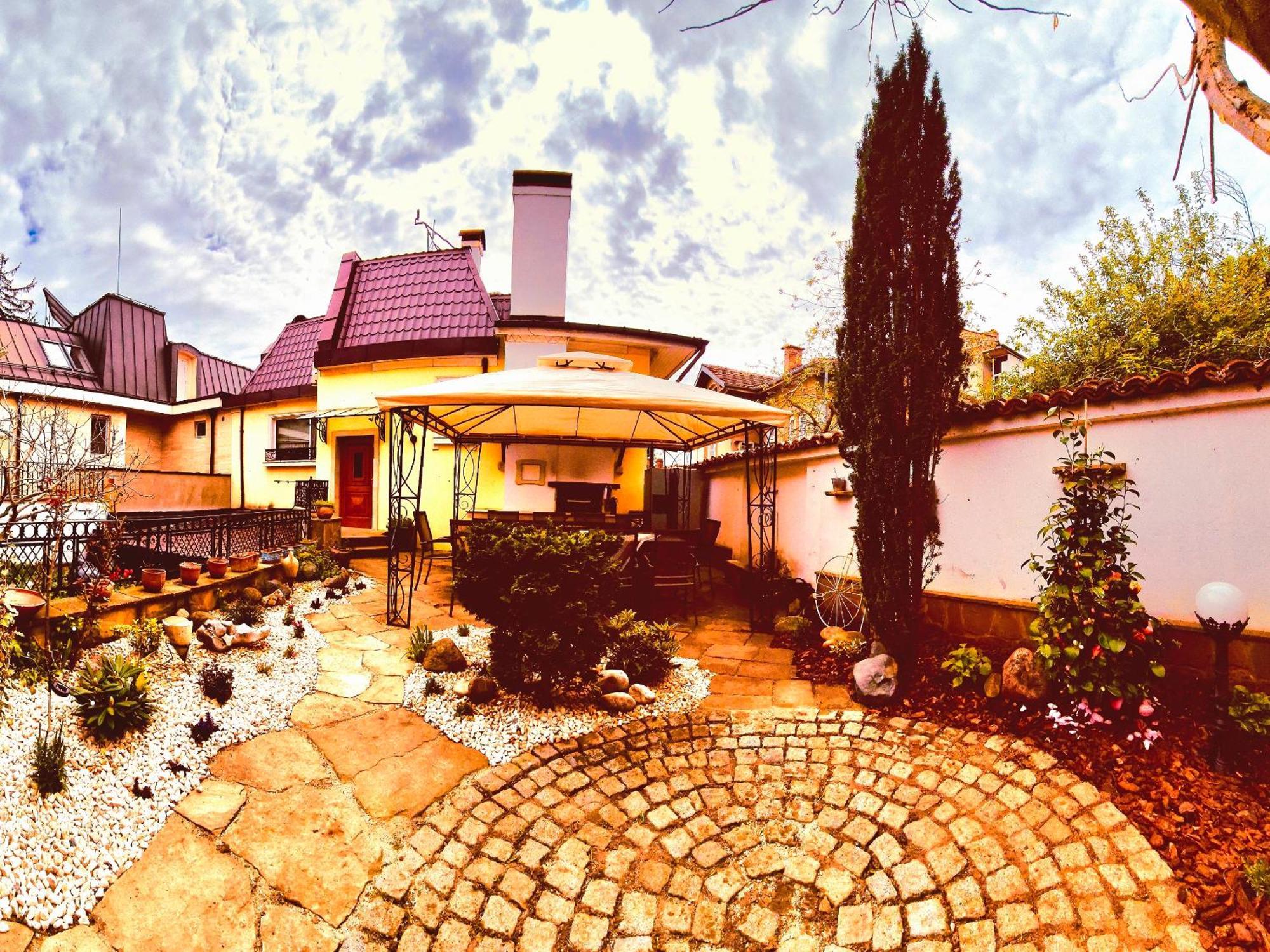 Luxury Private House In City Center Veliko Turnovo Bagian luar foto