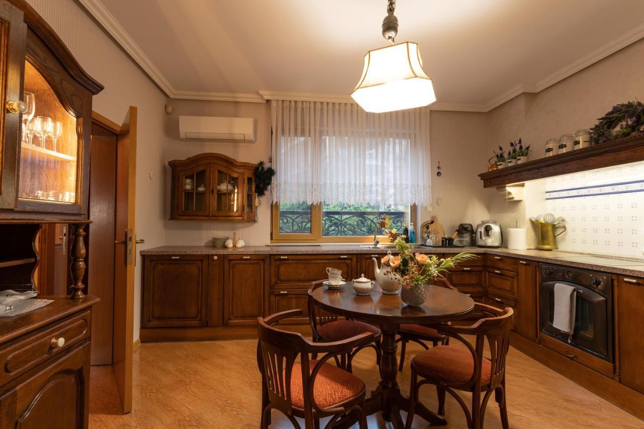 Luxury Private House In City Center Veliko Turnovo Bagian luar foto