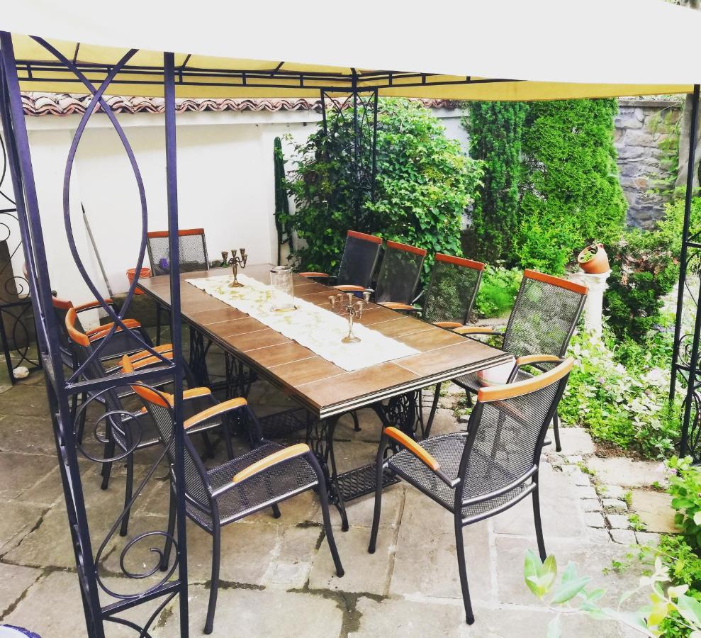 Luxury Private House In City Center Veliko Turnovo Bagian luar foto
