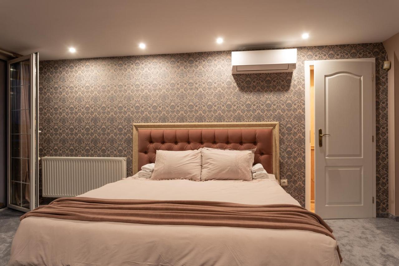 Luxury Private House In City Center Veliko Turnovo Bagian luar foto